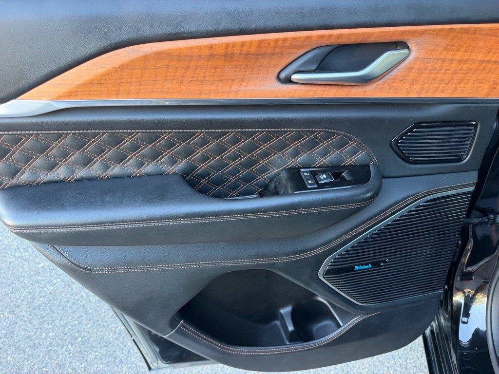 2022 Jeep Grand Cherokee Summit Reserve