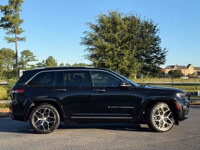 2022 Jeep Grand Cherokee Summit Reserve