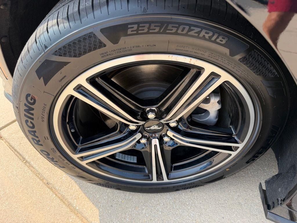 2025 Ford Mustang EcoBoost Premium