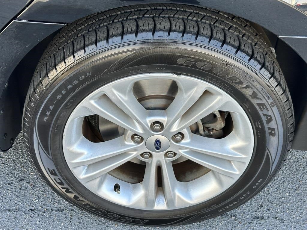 2017 Ford Taurus SEL