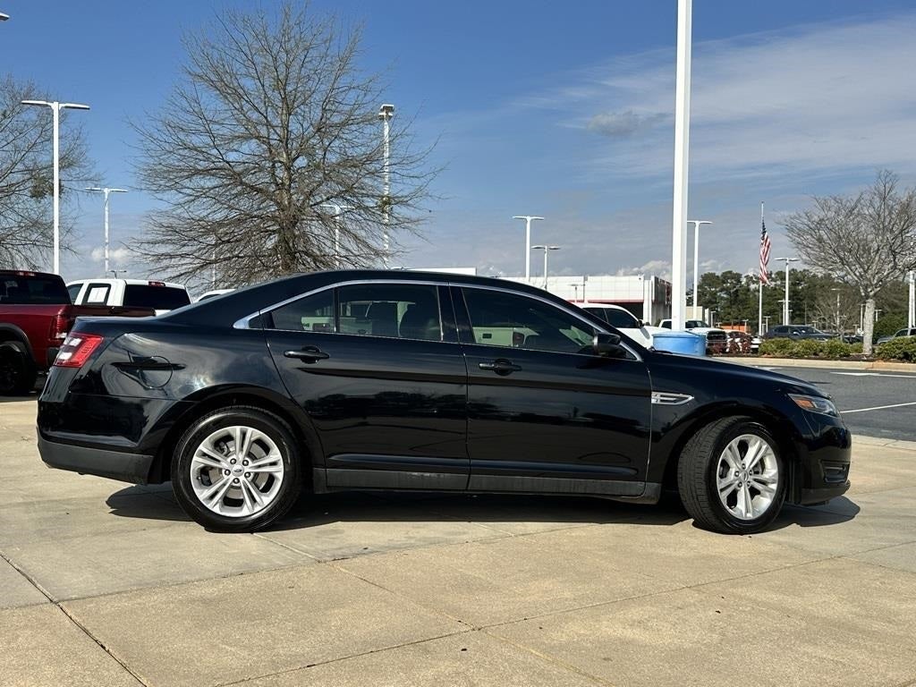 2017 Ford Taurus SEL