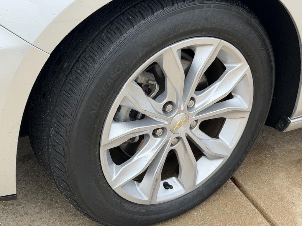 2022 Chevrolet Malibu LT