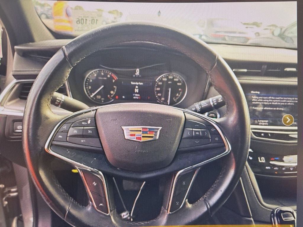 2023 Cadillac XT5 Luxury
