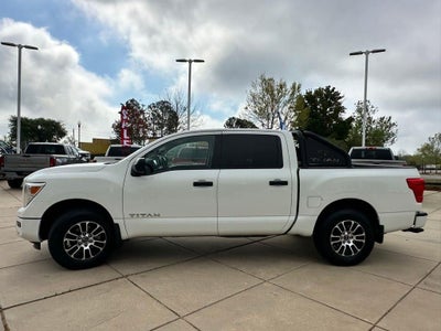 2024 Nissan Titan SV