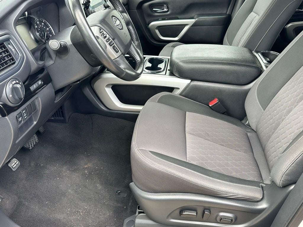 2024 Nissan Titan SV