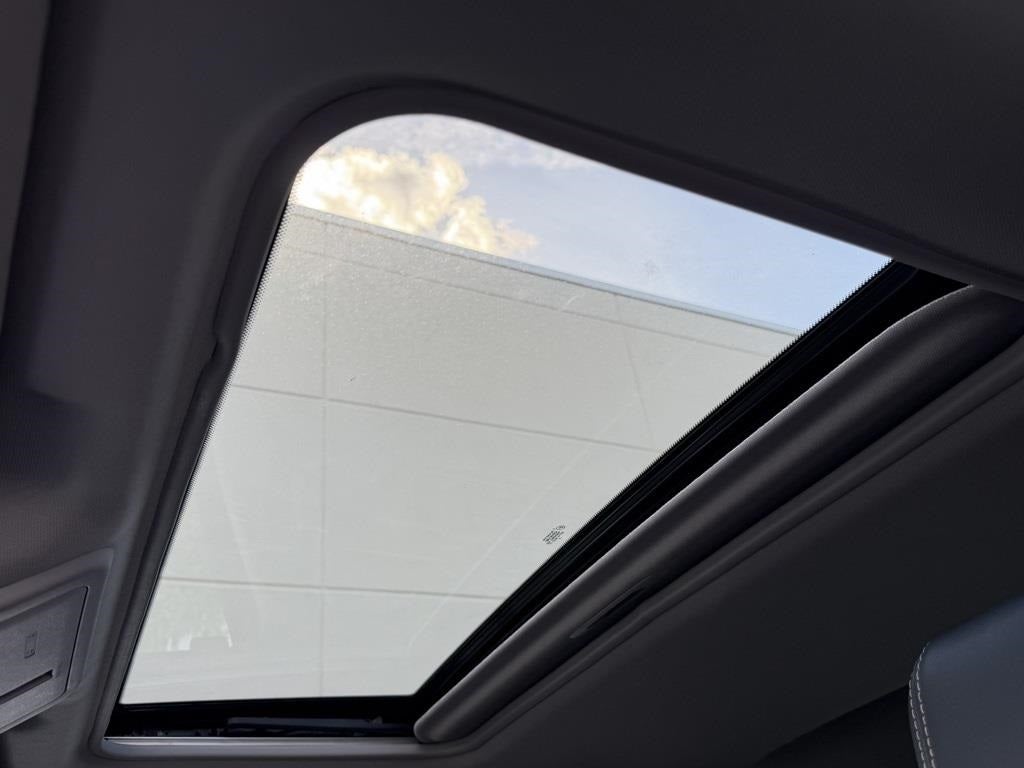 2024 Nissan Frontier SL