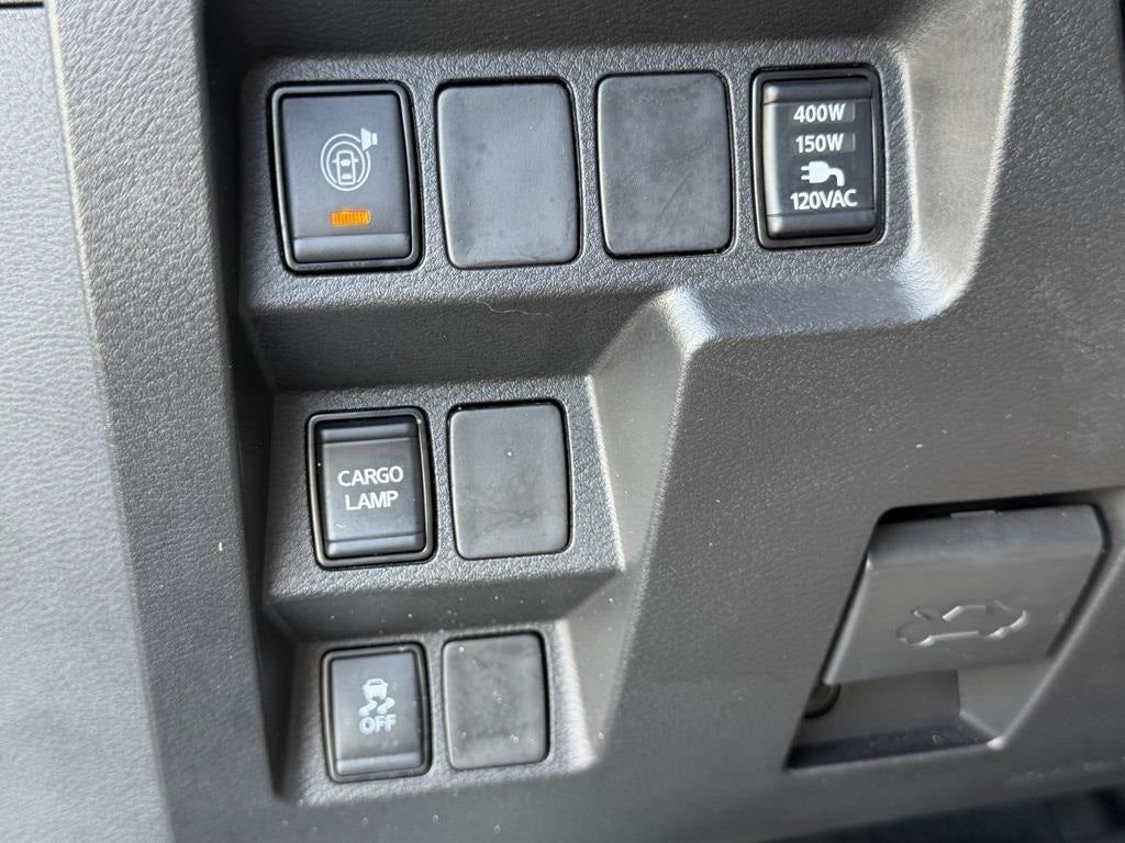 2024 Nissan Frontier SL