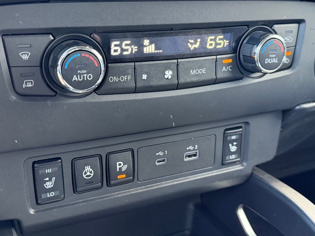 2024 Nissan Frontier SL