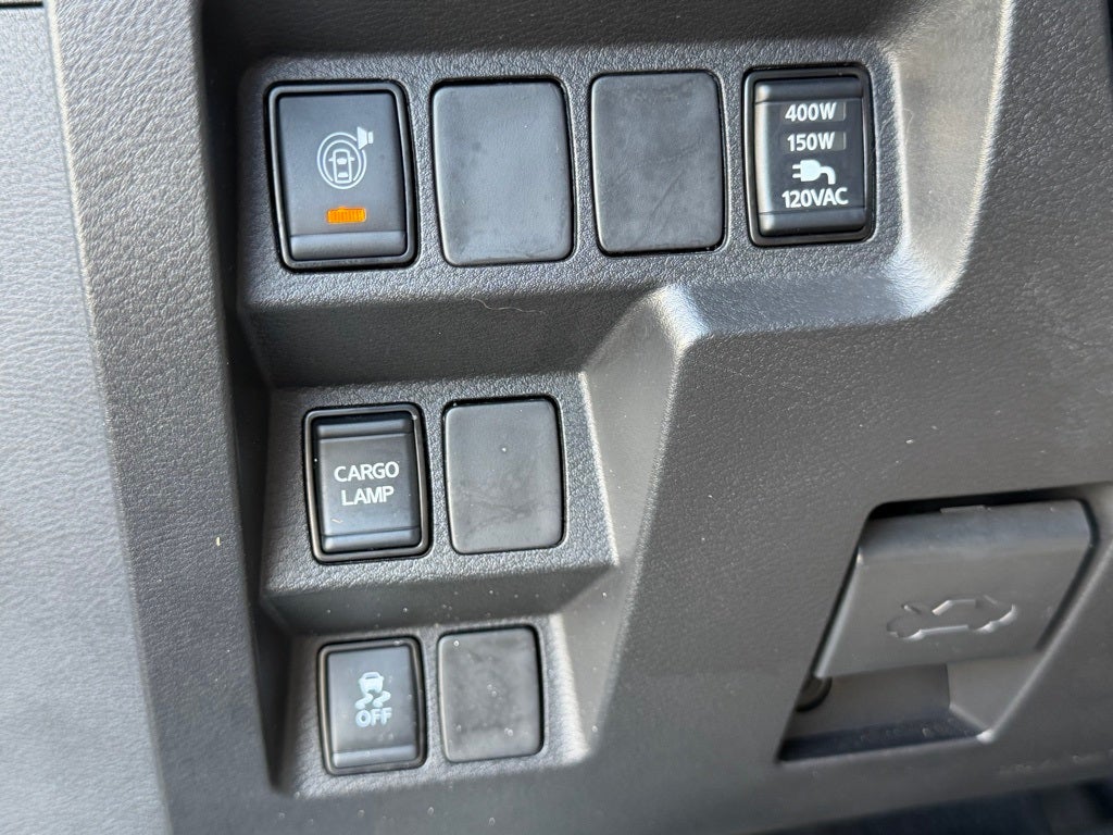 2024 Nissan Frontier SL