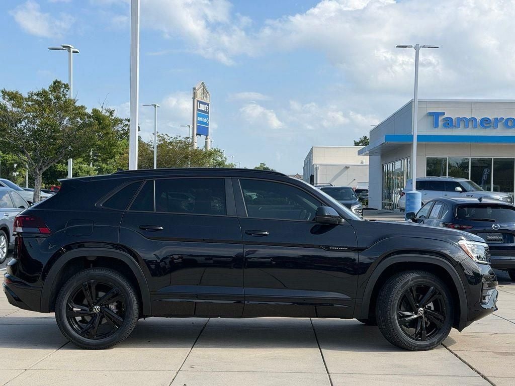 2025 Volkswagen Atlas Cross Sport 2.0T SEL R-Line Black