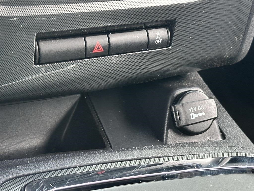 2013 Dodge Challenger SXT