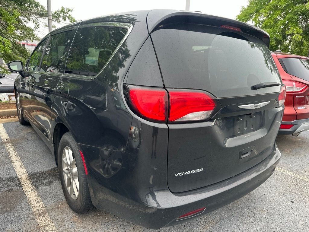 2023 Chrysler Voyager LX