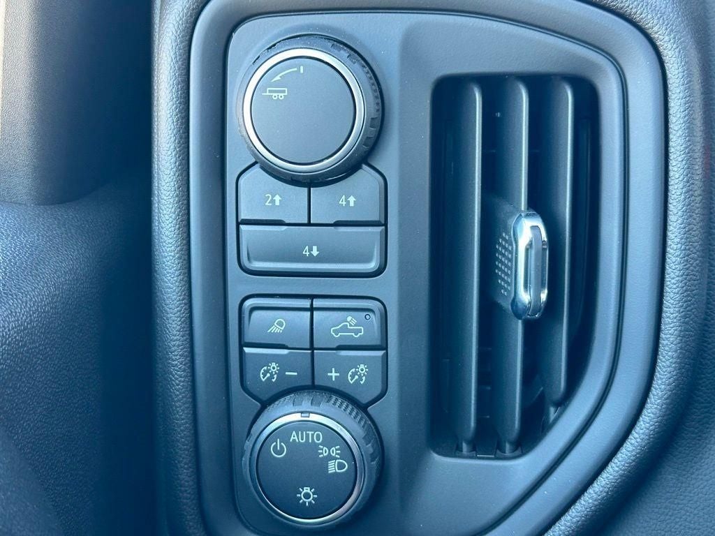 2025 Chevrolet Silverado 2500HD Custom