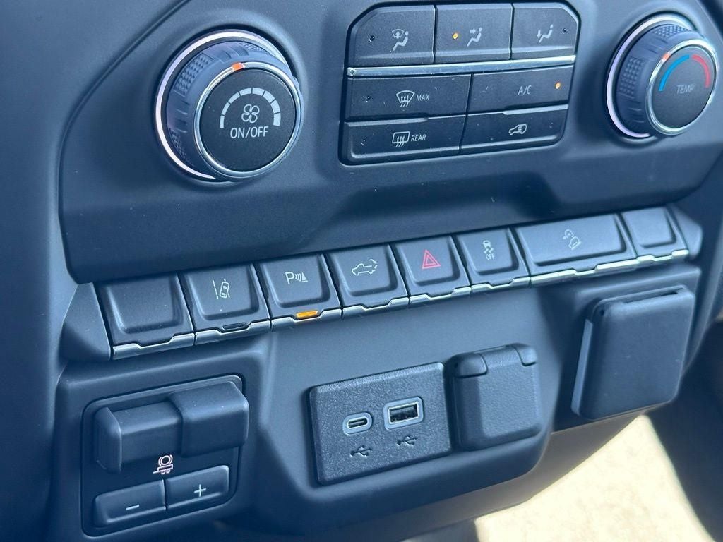 2025 Chevrolet Silverado 2500HD Custom