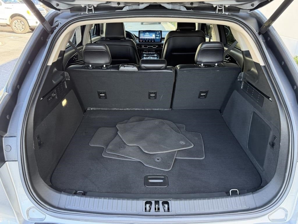 2023 Lincoln Nautilus Standard