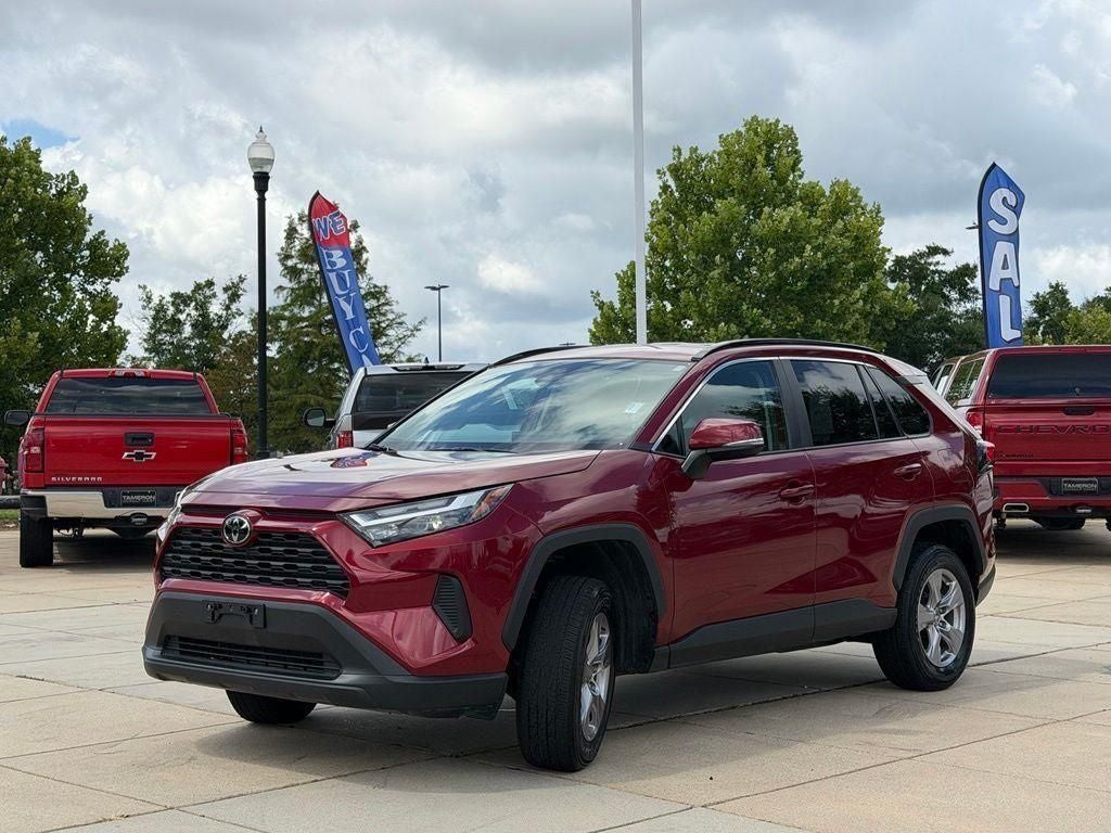 2025 Toyota RAV4 XLE