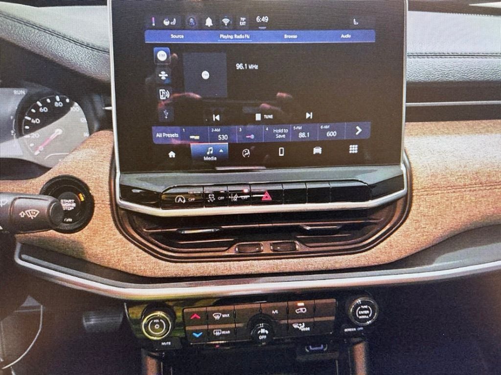 2024 Jeep Compass Latitude Lux