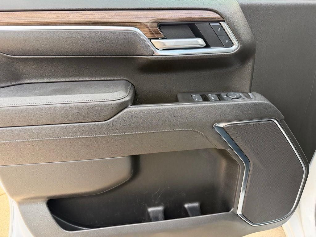 2025 Chevrolet Silverado 1500 LT LT1
