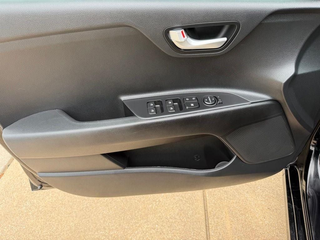 2023 Kia Rio LX