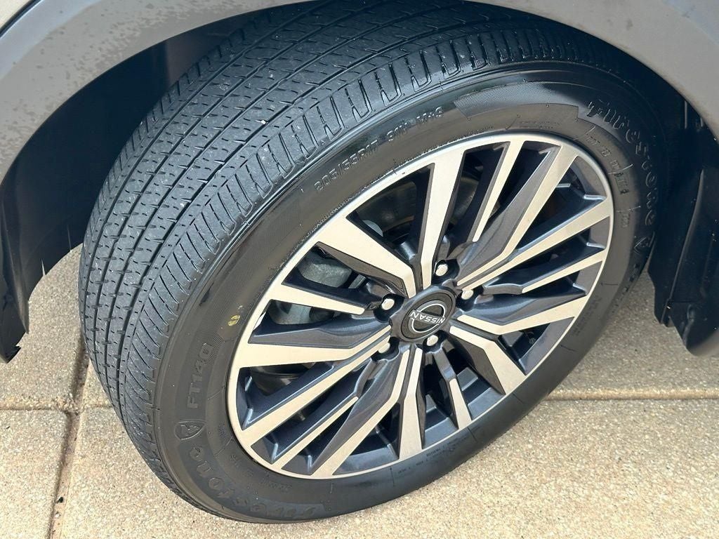 2024 Nissan Kicks SV