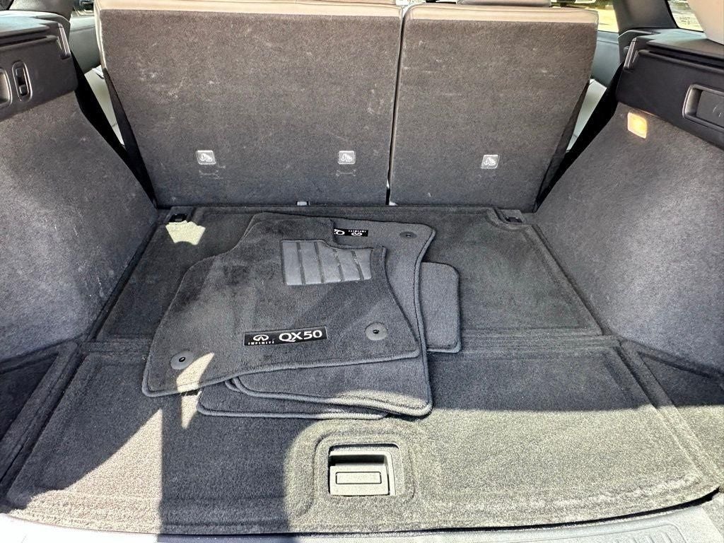 2023 INFINITI QX50 LUXE