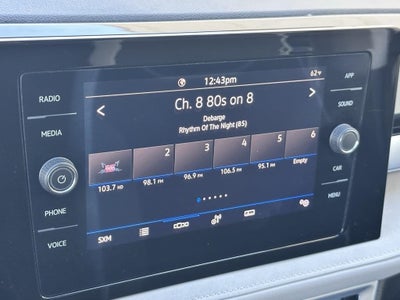 2025 Volkswagen Taos 1.5T SE