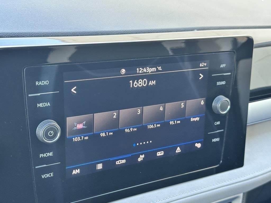 2025 Volkswagen Taos 1.5T SE