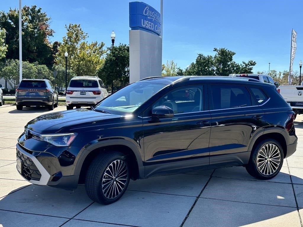 2025 Volkswagen Taos 1.5T SE