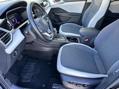2025 Volkswagen Taos 1.5T SE