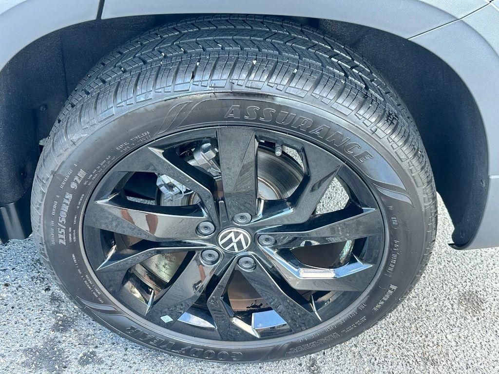 2024 Volkswagen Taos 1.5T SE