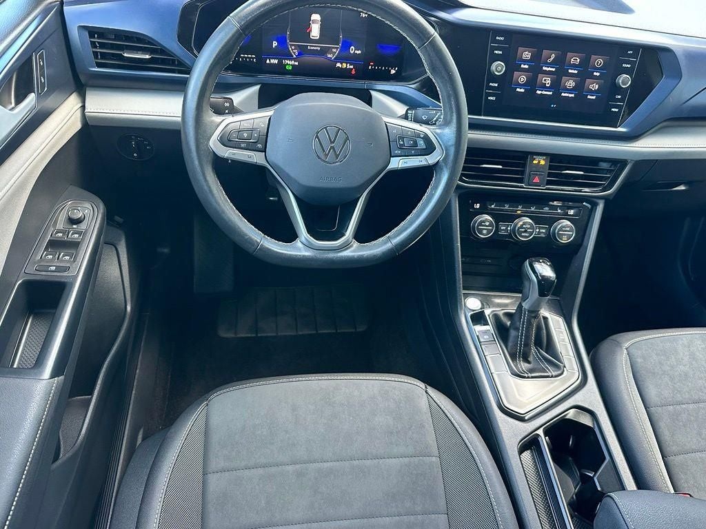 2024 Volkswagen Taos 1.5T SE