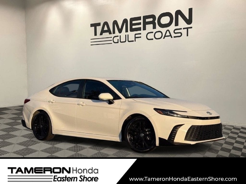 2025 Toyota Camry SE
