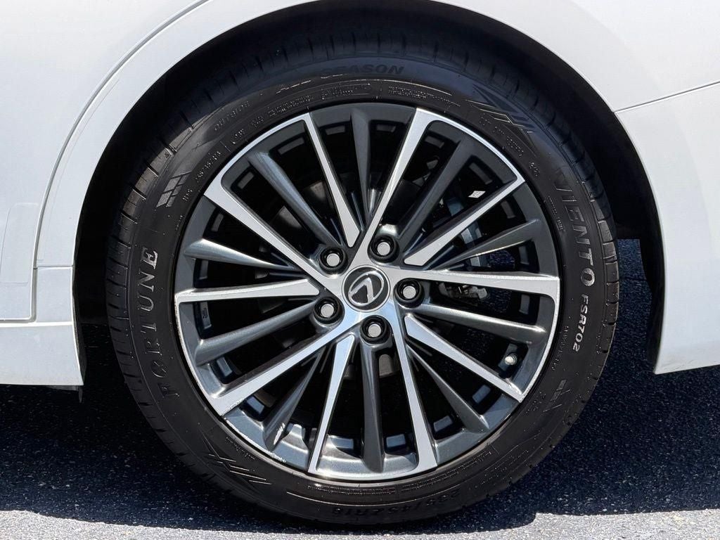 2024 Lexus ES 300h