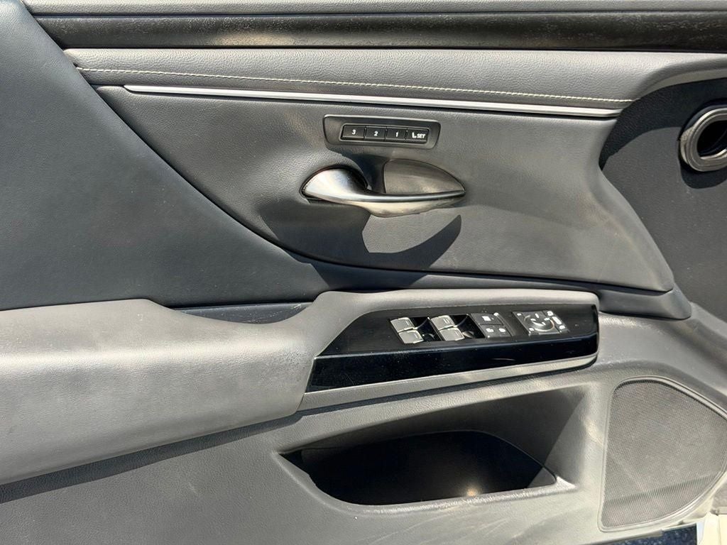 2024 Lexus ES 300h