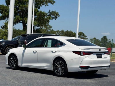 2024 Lexus ES 300h