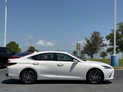 2024 Lexus ES 300h