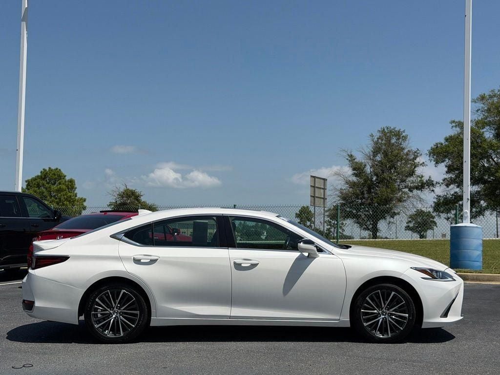 2024 Lexus ES 300h