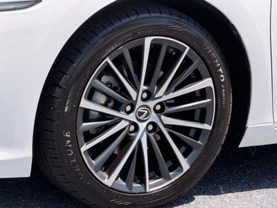2024 Lexus ES 300h