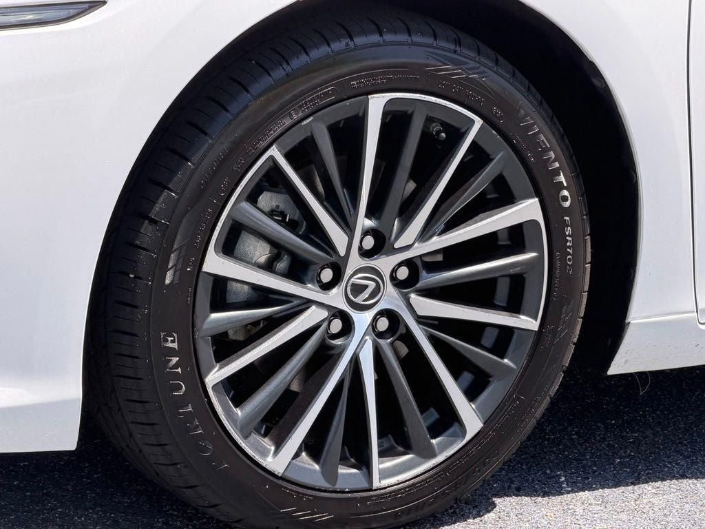 2024 Lexus ES 300h