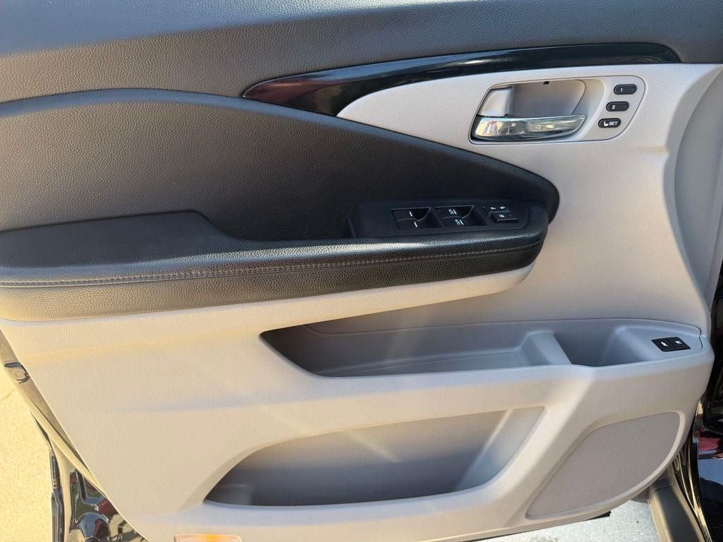 2019 Honda Pilot Touring 8 Passenger