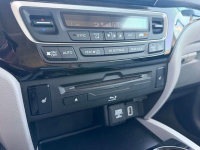 2019 Honda Pilot Touring 8 Passenger