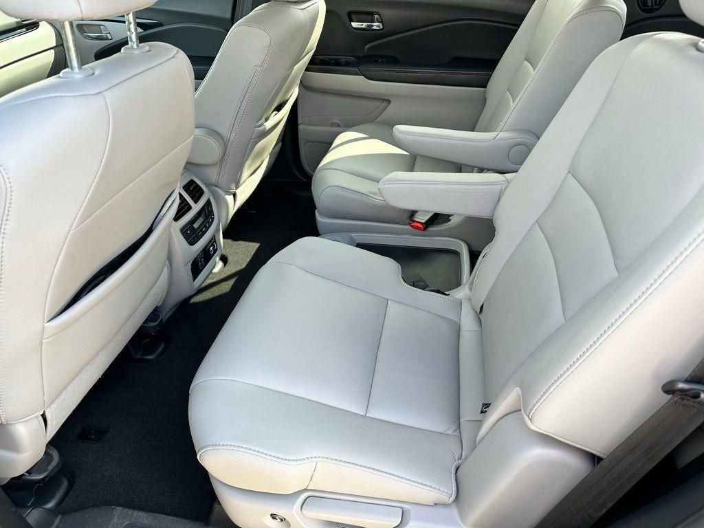 2022 Honda Pilot Touring 7 Passenger