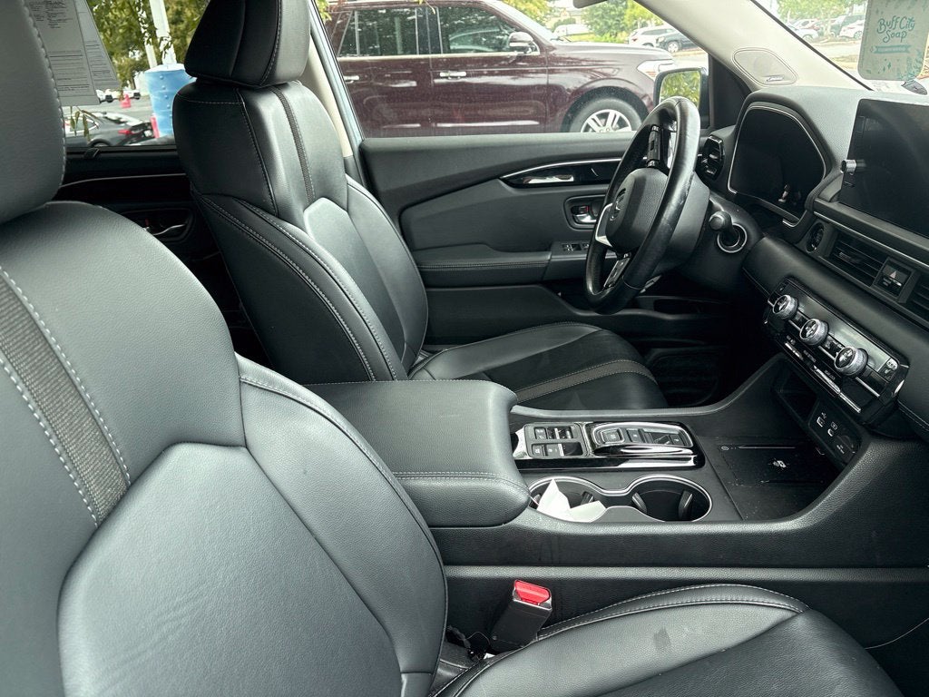2025 Honda Pilot Base