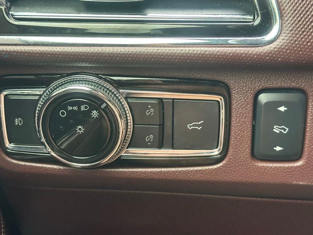 2018 Lincoln Navigator Black Label