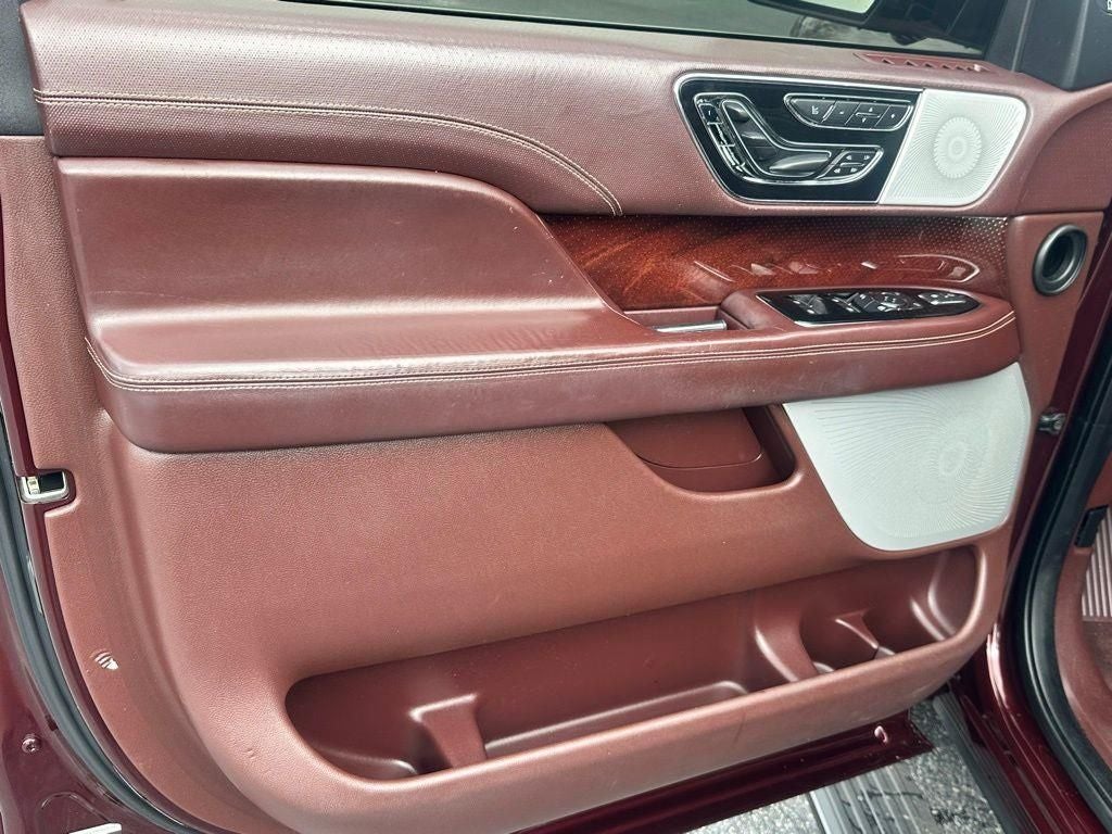 2018 Lincoln Navigator Black Label