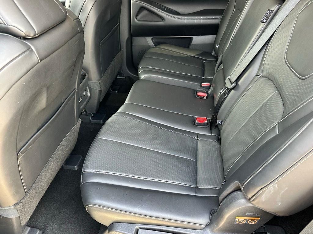 2023 INFINITI QX60 LUXE
