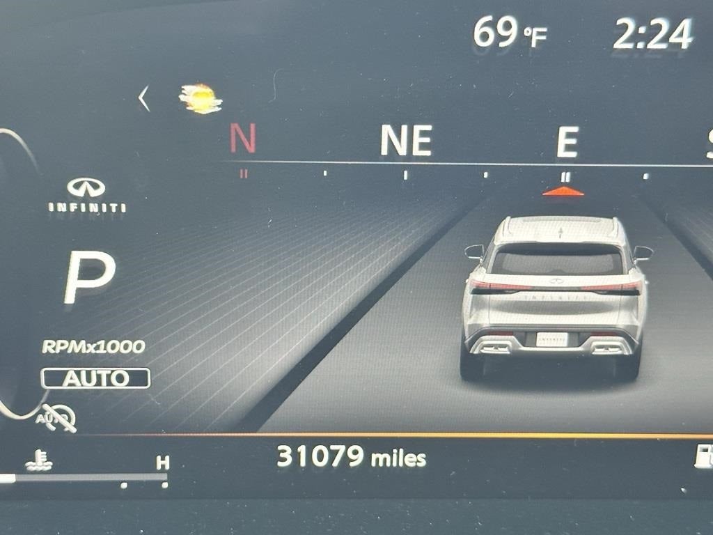 2023 INFINITI QX60 LUXE