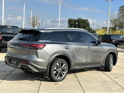 2023 INFINITI QX60 LUXE