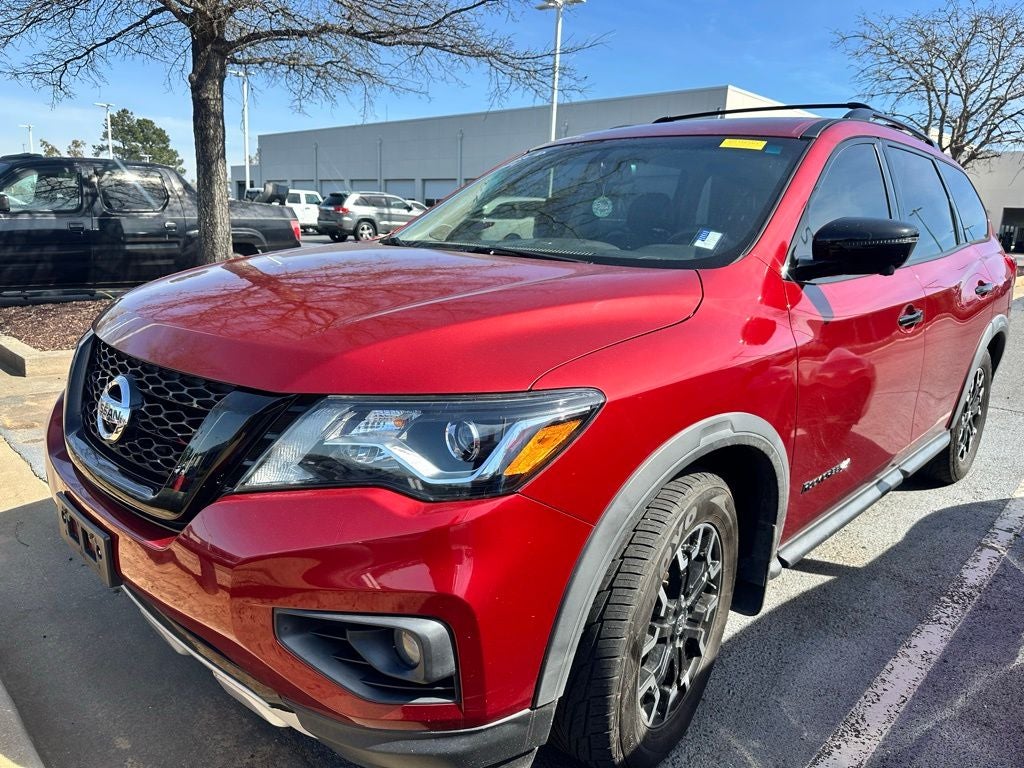 2020 Nissan Pathfinder SL