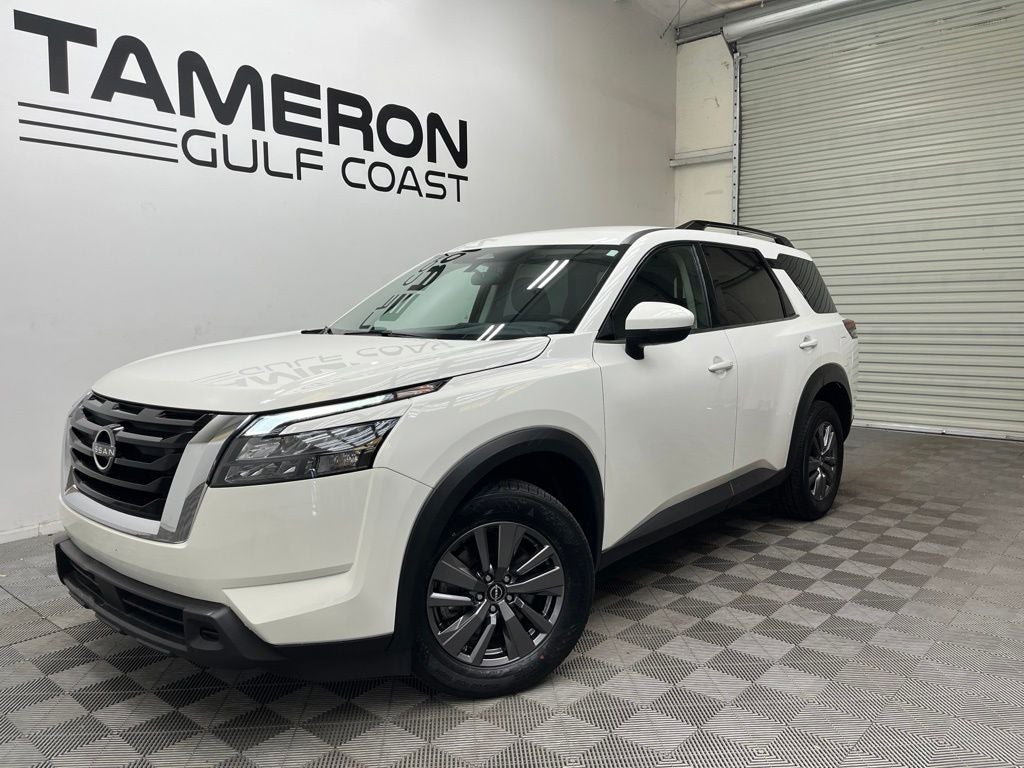 2025 Nissan Pathfinder SV